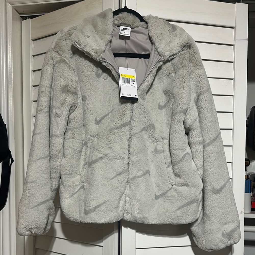 Nike Women's Gray Fleece Jacket